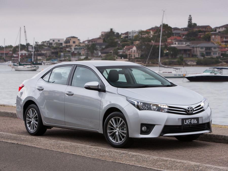  Toyota Corolla Sedan ZR 2014 года  (фото 7 из 13)